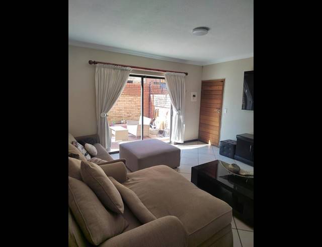 3 BEDROOM PROPERTY TO RENT IN MEYERSDAL